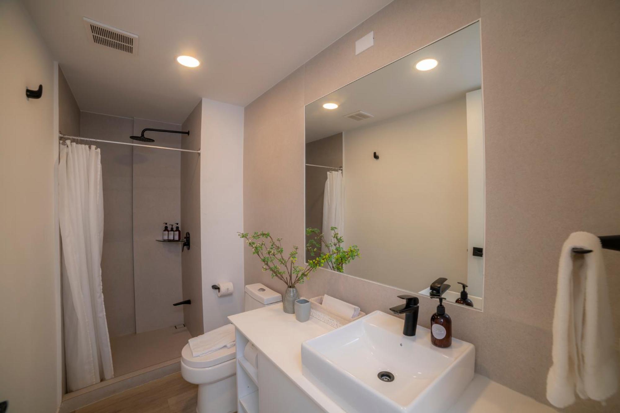 Bee Suites San Jose - Escalante ภายนอก รูปภาพ