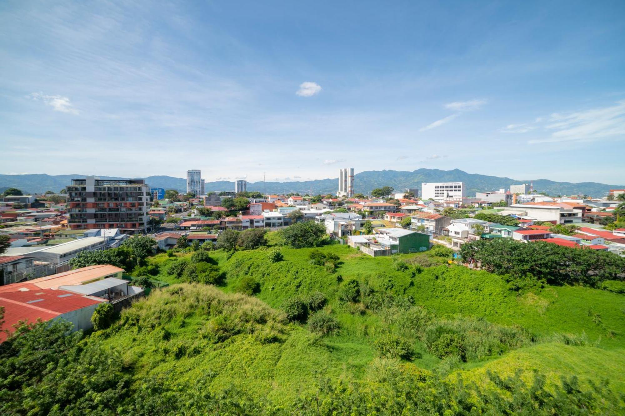 Bee Suites San Jose - Escalante ภายนอก รูปภาพ